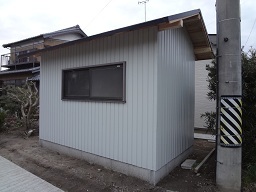 水小屋の外壁仕上げ Diyで家づくり